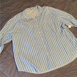 Old navy XXL blue and white stripe button down boyfriend shirt NWT